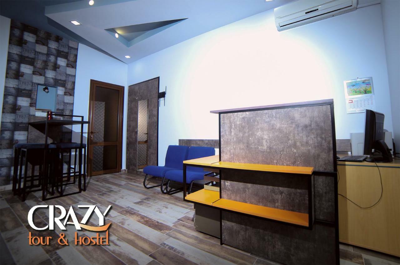 Crazy Hostel Yerevan Exterior photo
